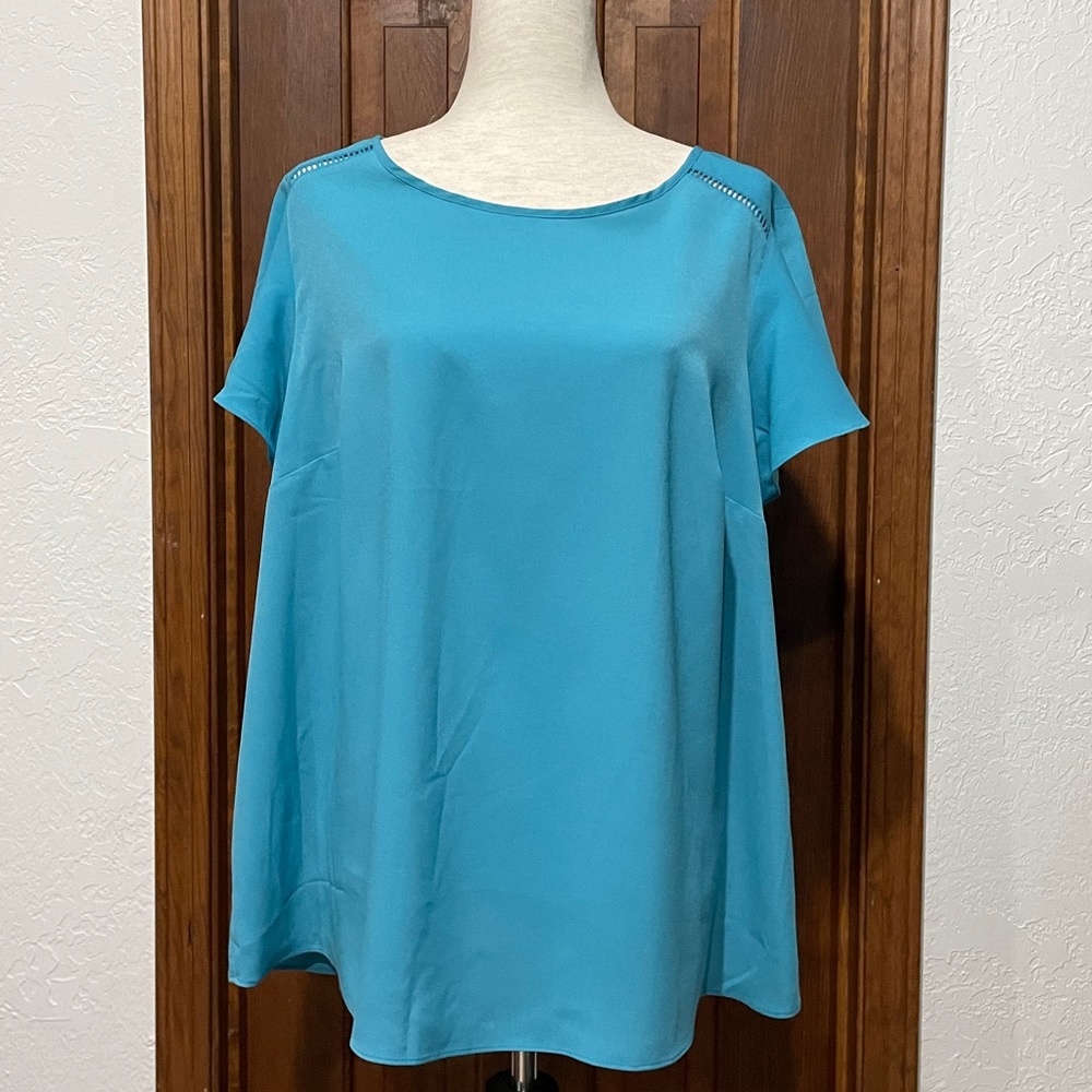 NWT Lane Bryant Flutter Sleeve Too